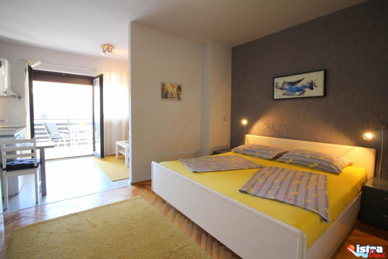 Dr. Igda Apartments Пореч Екстер'єр фото