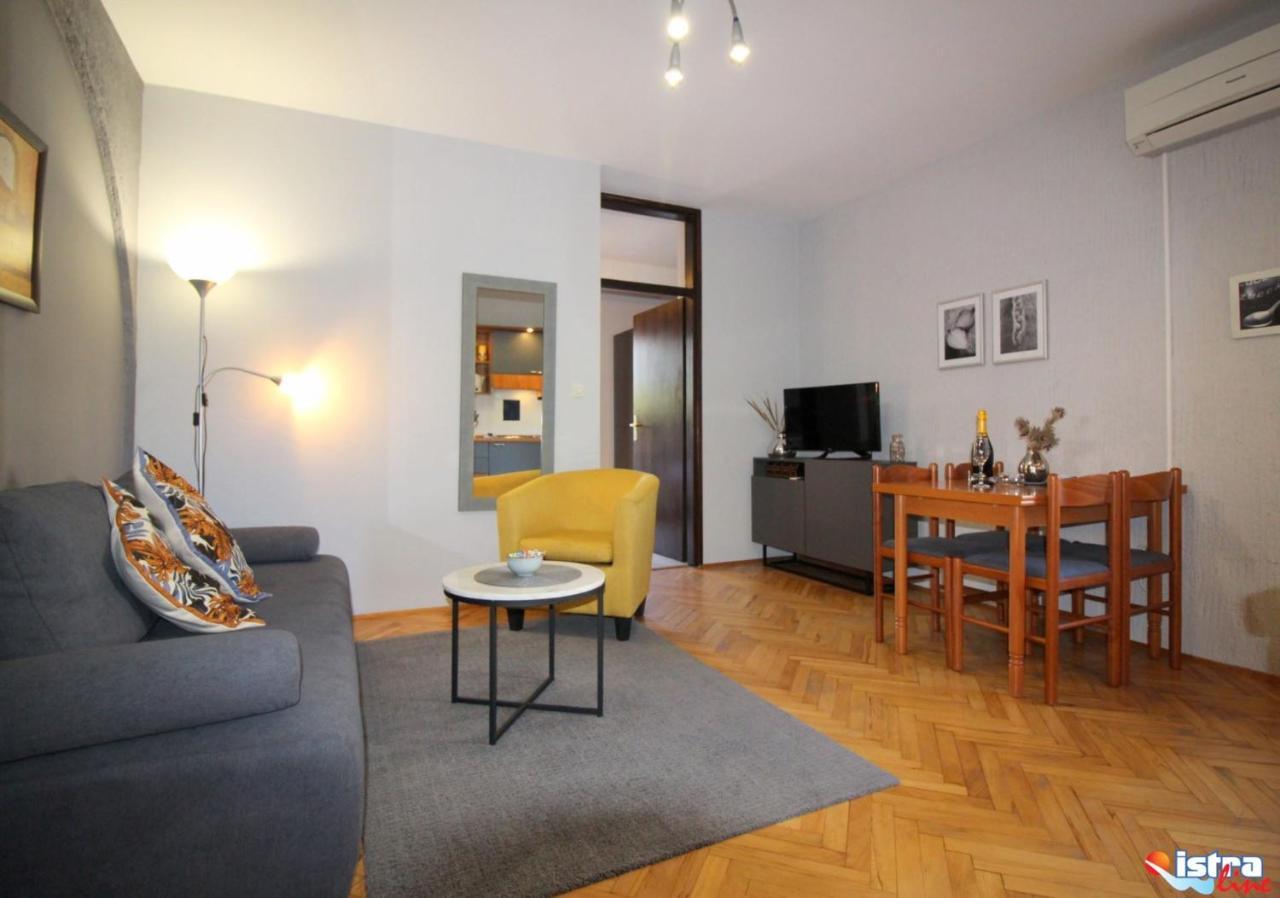Dr. Igda Apartments Пореч Екстер'єр фото