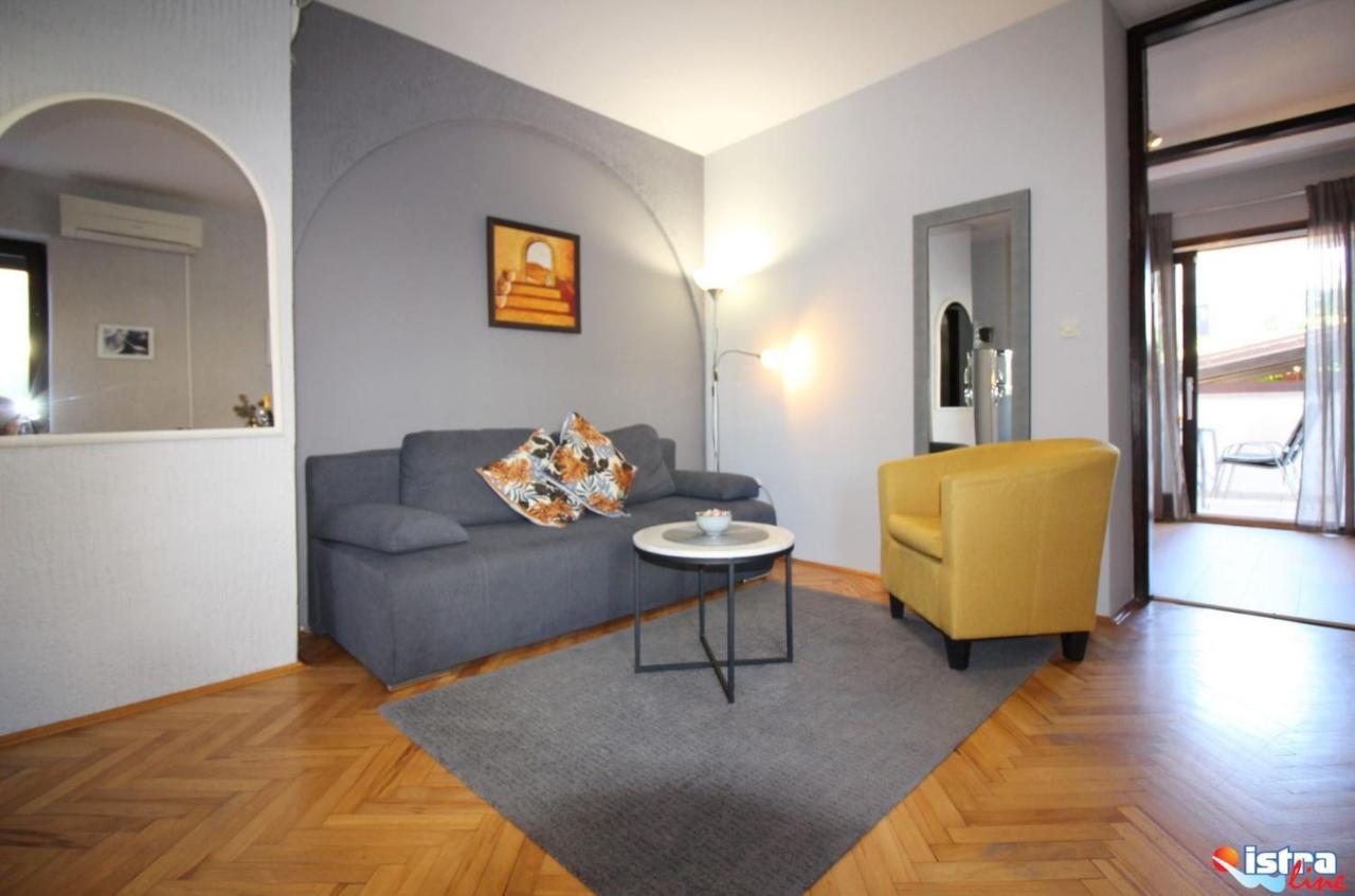 Dr. Igda Apartments Пореч Екстер'єр фото